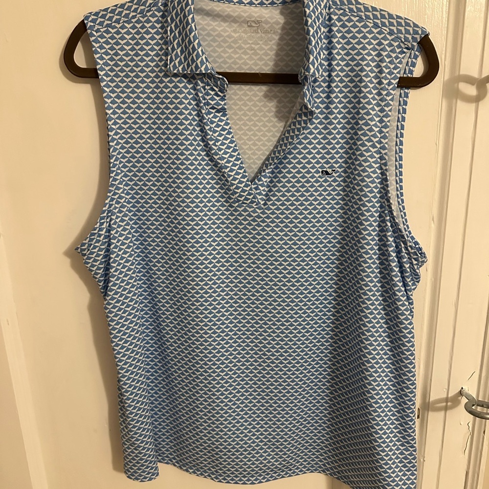 Vineyard Vines woman Blue and White Geometric polo